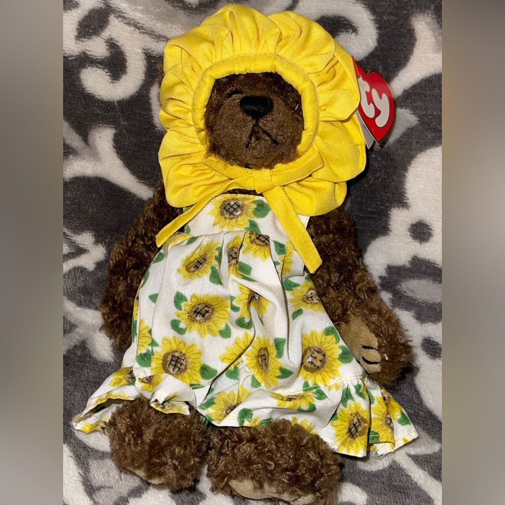 Ty Beanie Babies Attic Treasures Susannah the Sunflower Bear with Swing Tags.